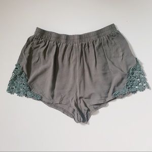 LF crochet trim flowy shorts
